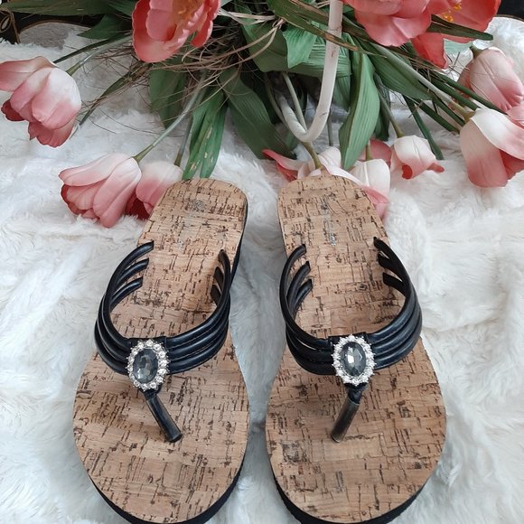 Triple Strap Wedge Thong Sandals - Picture 2 of 4